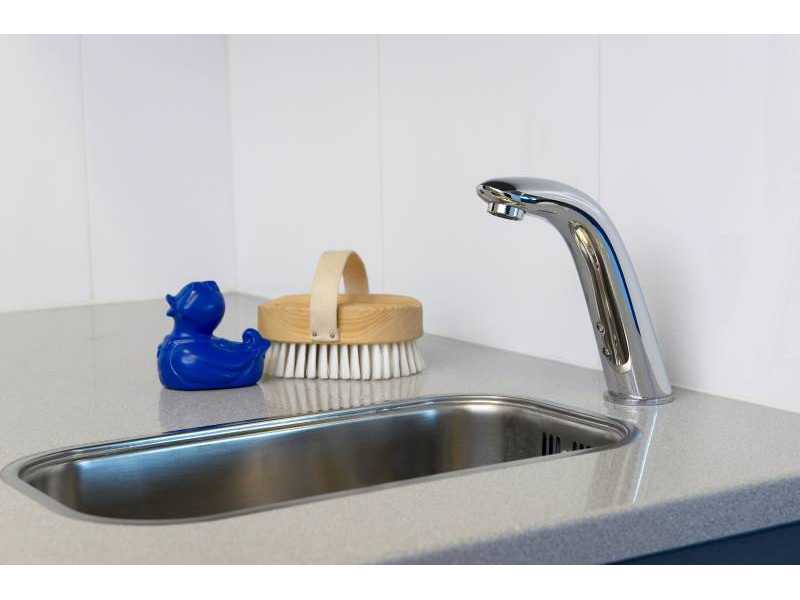 Купить Смеситель Oras Alessi 8527 для раковины, сенсорный