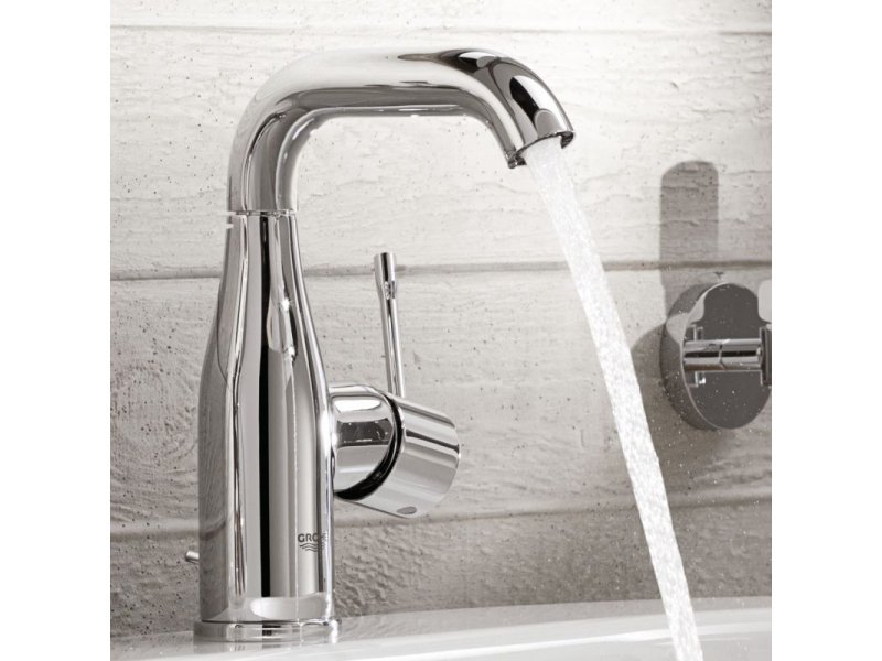 Купить Смеситель Grohe Essence New 23463001 для раковины