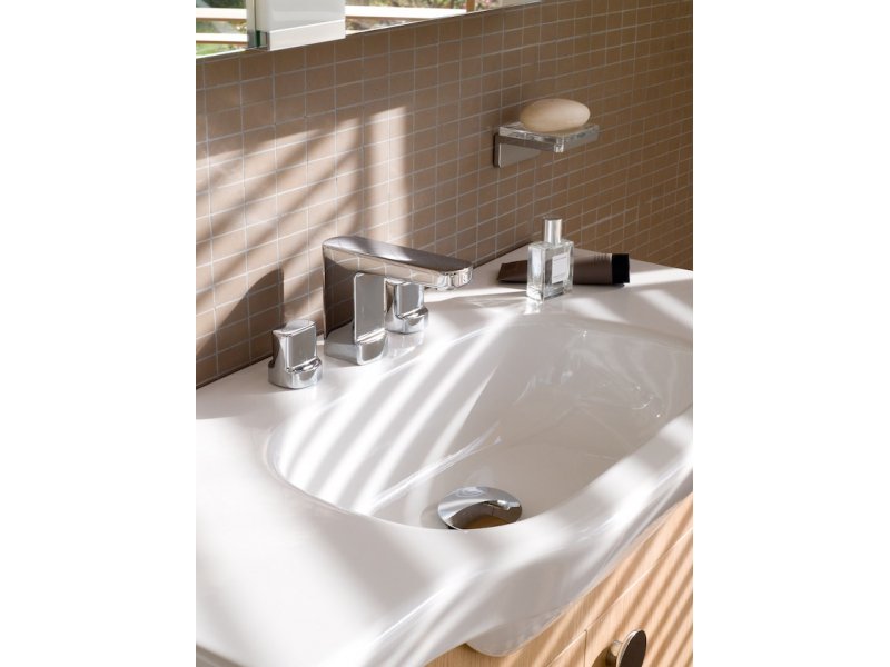 Купить Раковина Laufen LB3 Modern 8.1268.3.000.104.1 55*49 см