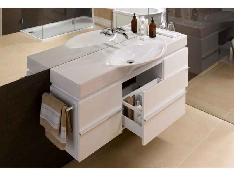 Купить Раковина Laufen Palace 8.1270.4.000.104.1 с полотенцедержателем, 120 см