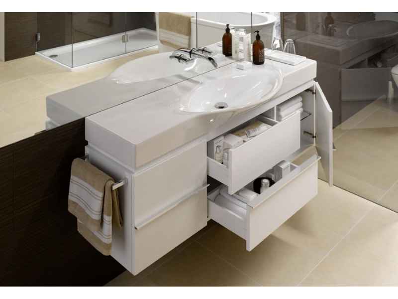 Купить Раковина Laufen Palace 8.1270.4.000.104.1 с полотенцедержателем, 120 см