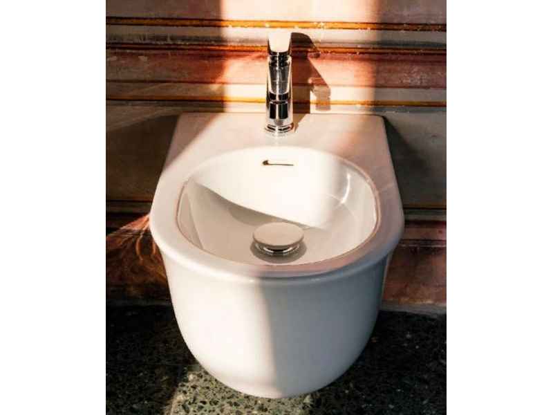 Купить Биде Laufen The New Classic 8.3085.1.000.302.1, подвесное