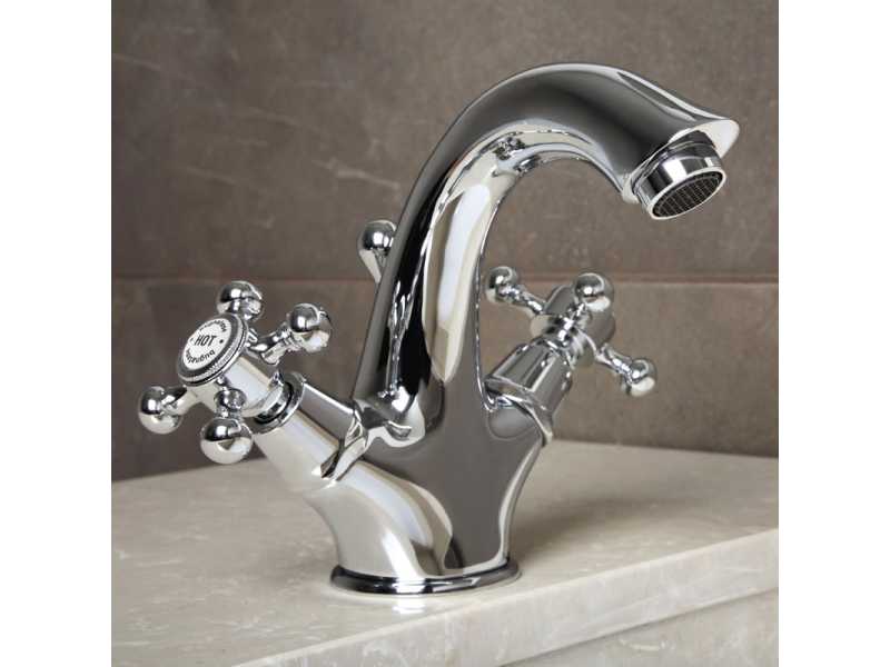 Купить Смеситель для раковины Bugnatese Lady 934CR, с донным клапаном, хром