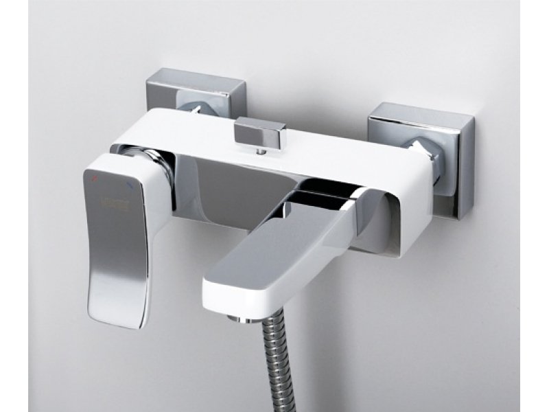 Купить Смеситель WasserKRAFT ALLER 1061WHITE для ванны и душа с коротким изливом, белый/хром