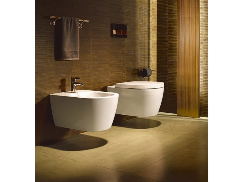Купить Подвесной унитаз Duravit Me by Starck Rimless, безободковый крышка микролифт, 45290900A1